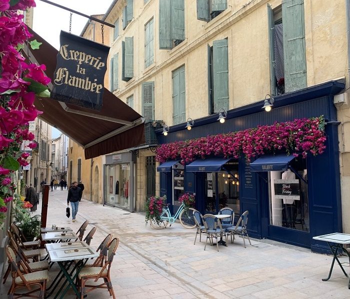 photo de la rue Fresque à Nîmes renovée