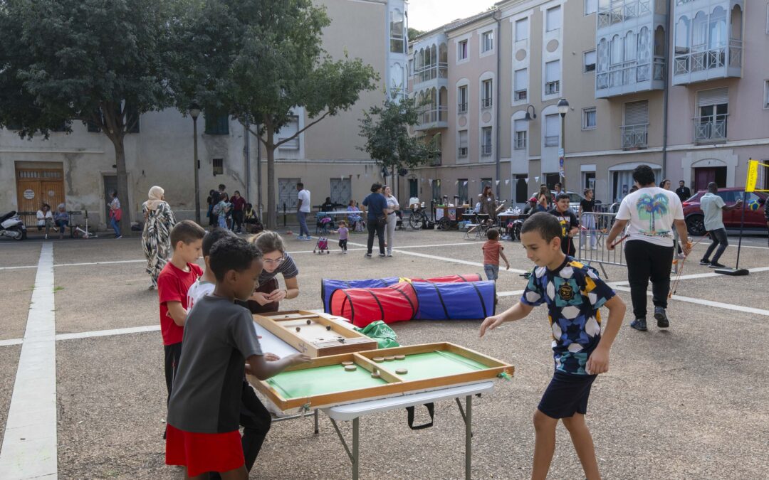 « Place-s aux jeux » à la place Fléchier à Nîmes