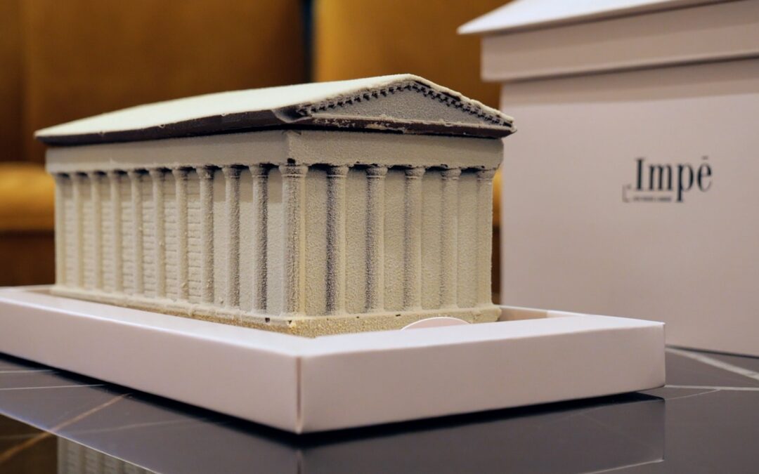 En vidéo : l’Imperator crée une bûche de Noël en hommage à la Maison Carrée de Nîmes