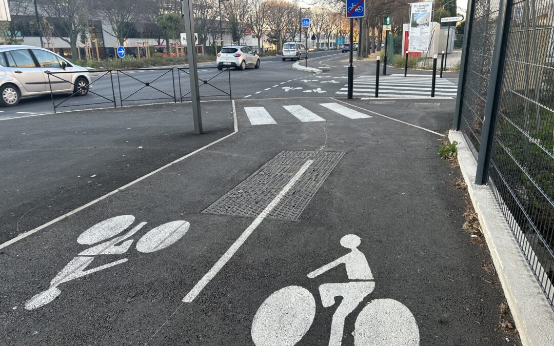 La Ville de Nîmes poursuit les travaux de piste cyclable le long du boulevard Salvador-Allende