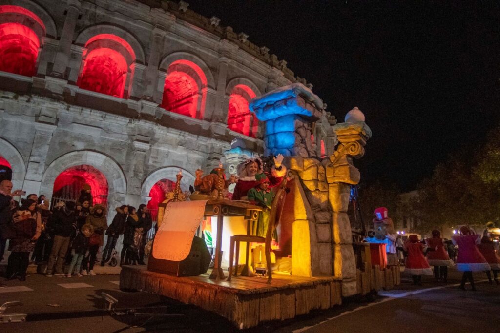 Les chars de la parade de Noel à Nîmes 