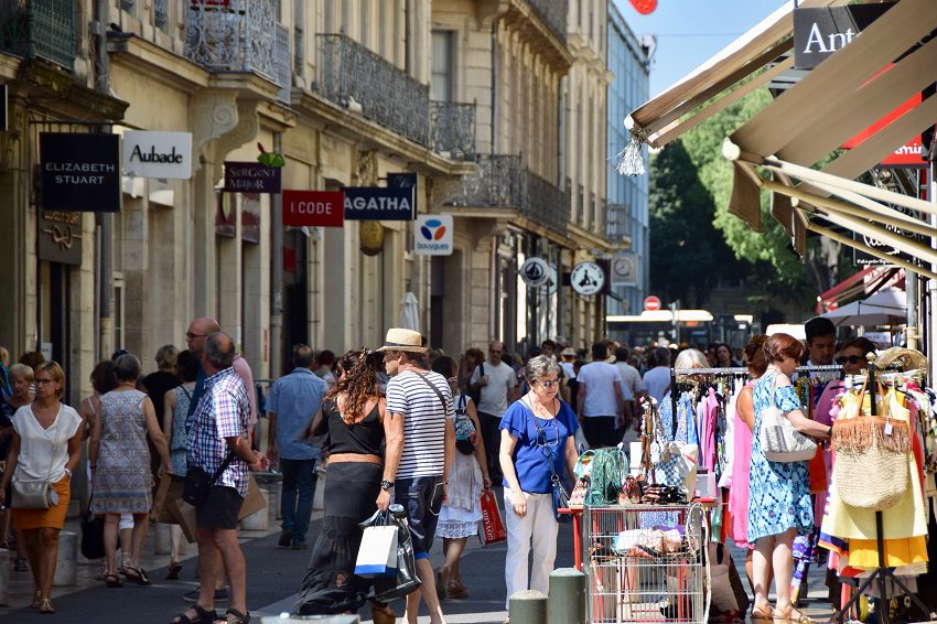 Commerces en centre-ville de Nîmes : c’est la braderie !